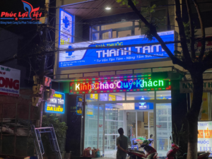 thi-cong-tron-goi-showroom