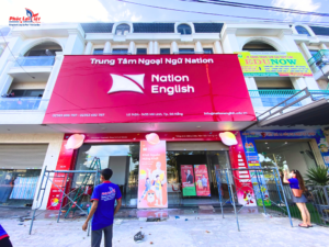 Bảng hiệu alu chữ nổi đèn led mica