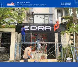 Thi Công Bảng Hiệu Logo Mica Đèn Led Cho Edra